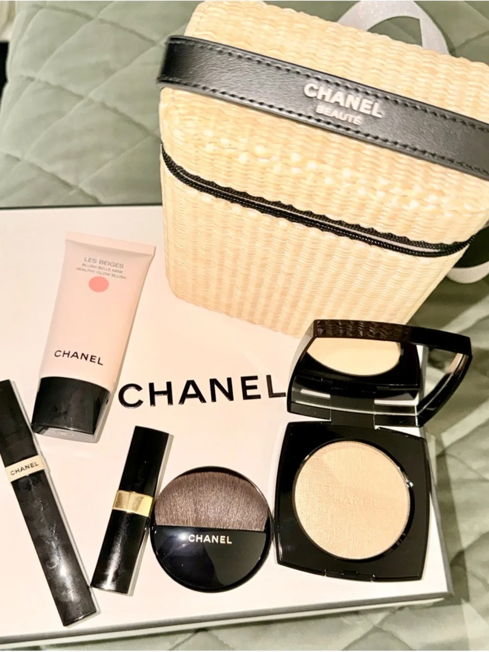 CHANEL Les Beiges Panier Des Essentiels D’ÉTÉ Belle Mine Naturelle Healthy Glow - Picture 2 of 7